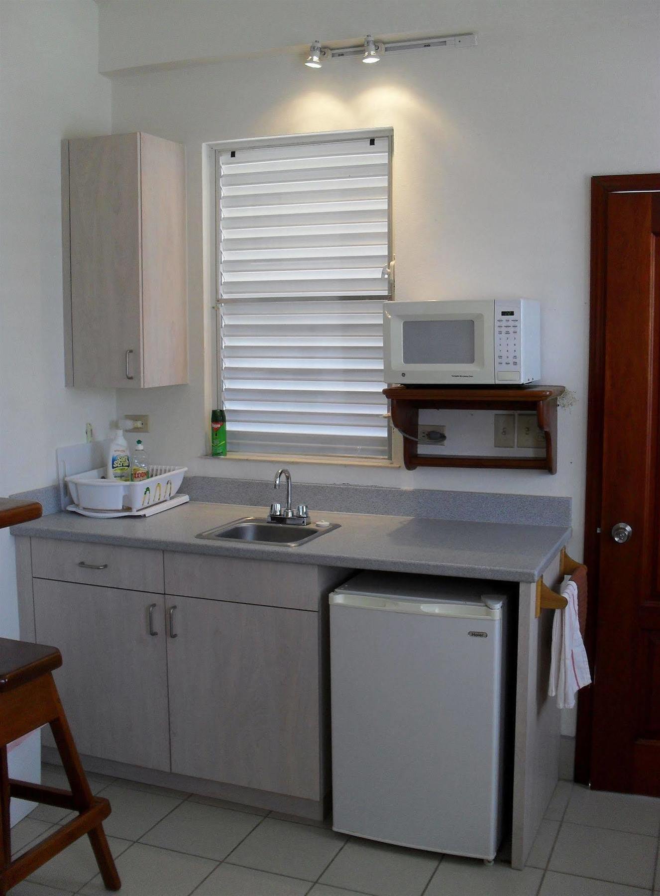 Michelo Suites Placencia Extérieur photo